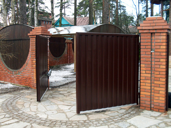 Автоматические ворота для частного дома | Полимерпесчаная плитка и .